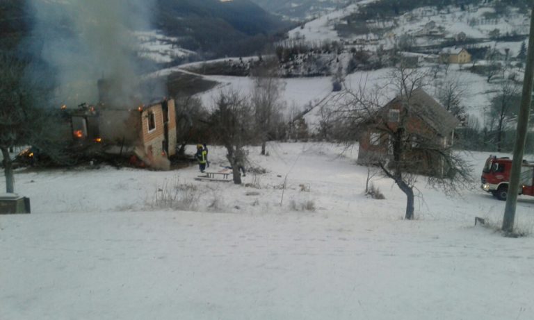 IZGORELA KUĆA SEADA I ŠEFKETA ADROVIĆA