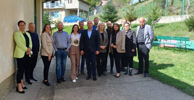 Humanitarna akcija kolektiva OŠ “Trpezi za pomoć ugroženim građanima u BiH